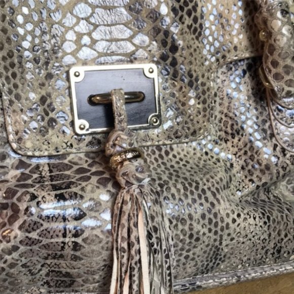 Elliot Lucca Beautiful Snakeskin/Python Print Handbag - Picture 3 of 14
